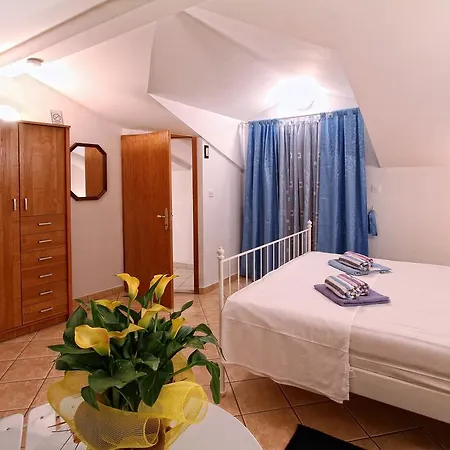 Holiday Home Marko Funtana Buitenkant foto